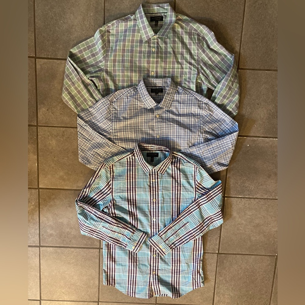 3 for $30- Banana Republic Men’s L Non Iron Slim Fit Tailored Dress Shirts
